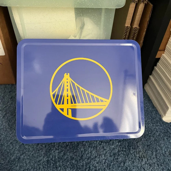 NBA Golden State Warriors Retro Metal Storage Lunchbox + Google Cloud Towel - Picture 3 of 6
